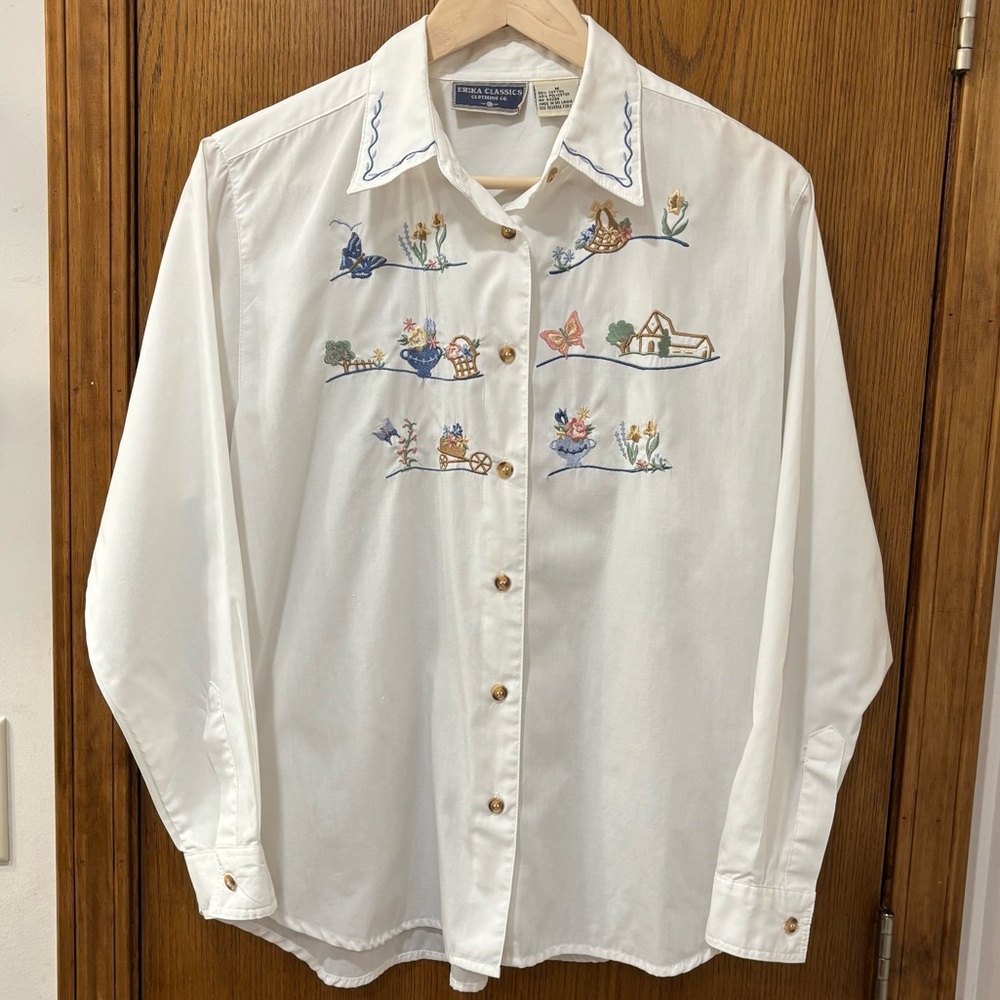 cottage core embroidered crisp white button down, medium